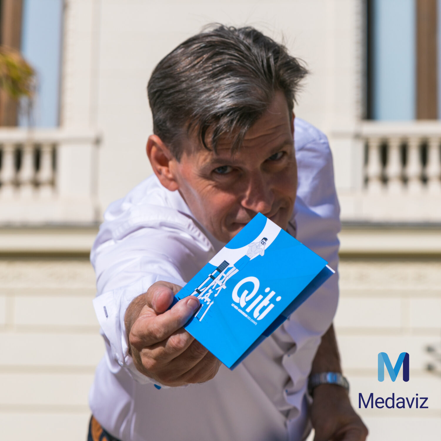 Logo de la startup Medaviz signe un partenariat avec Qiti